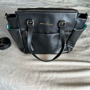 White Elm Gemini convertible backpack Black.